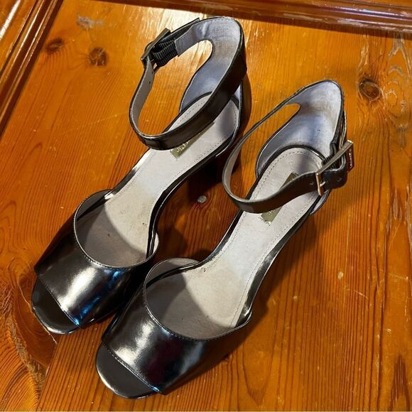 Louise et Cie Karisa Metallic Leather Ankle Strap Heels. Size 40/10M. Good Cond! - Picture 3 of 13